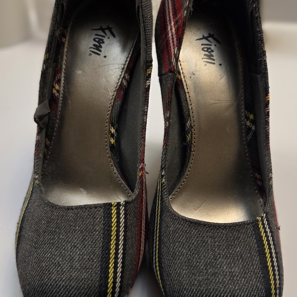 FIONI Clothing Plaid Stripe High Heels in Black, Red, Yellow